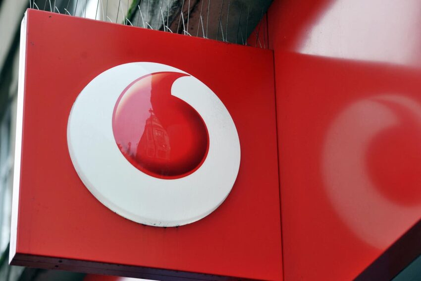 Vodafone podría recortar puestos de trabajo como parte de un plan de ahorro de 1.000 millones de euros